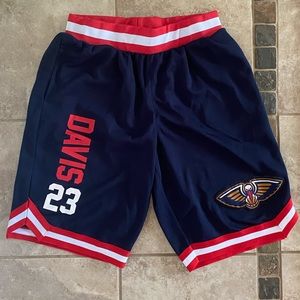 NBA: NEW ORLEANS PELICANS ANTHONY DAVIS SHORTS.